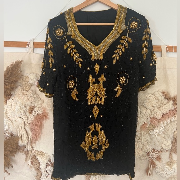 Vintage black and gold short sleeves sequins top - Picture 1 of 5